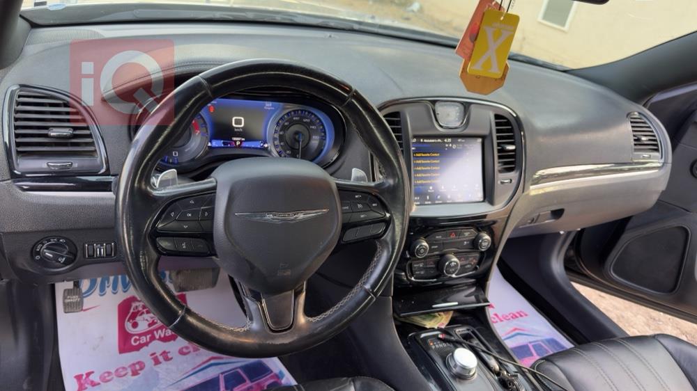 كرايسلر 300